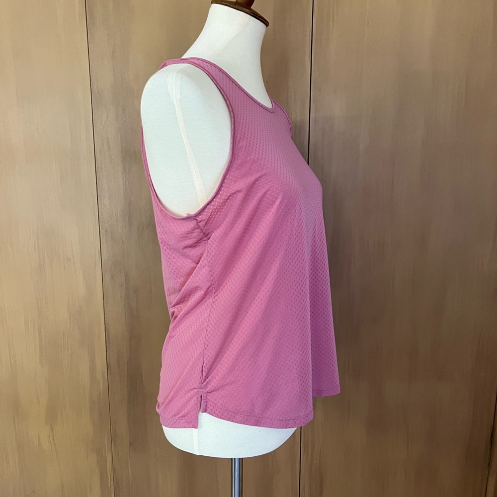 Nike Dri fit tank, misses medium. Mauve pink. Open back detail. Excellent cond - Picture 4 of 8
